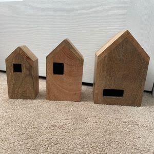 Hearth and hand with magnolia houses